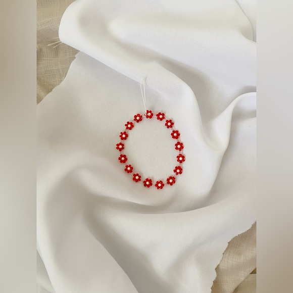 Red Cute Flower Beaded Phone Charms W/strap - Picture 2 of 2